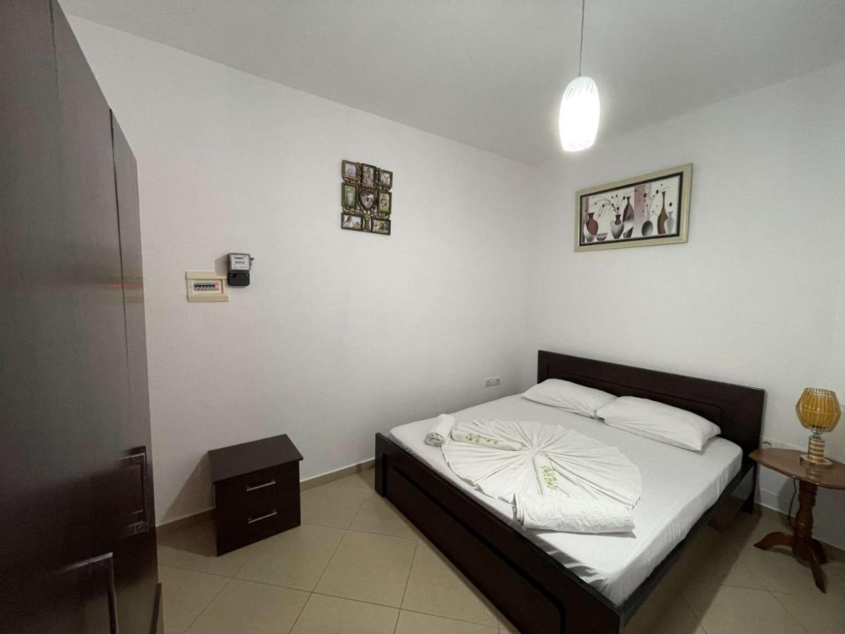 Vila Ronaldo Apartment Ксамил Екстериор снимка