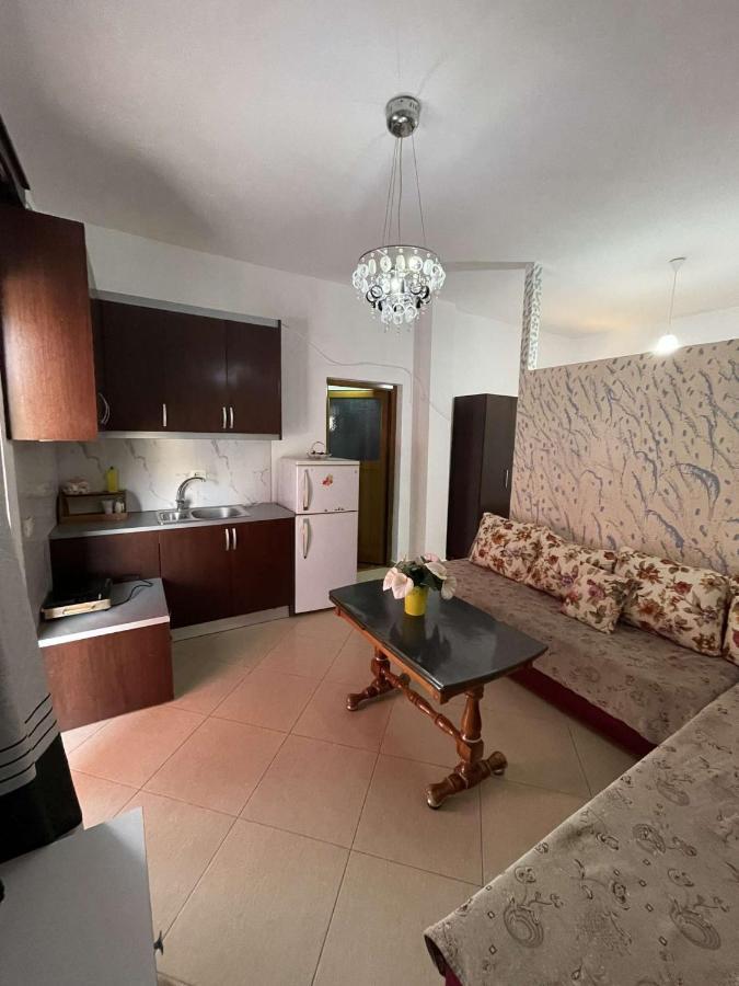 Vila Ronaldo Apartment Ксамил Екстериор снимка