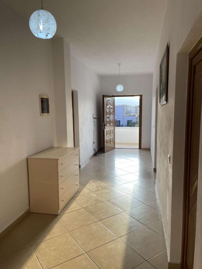 Vila Ronaldo Apartment Ксамил Екстериор снимка