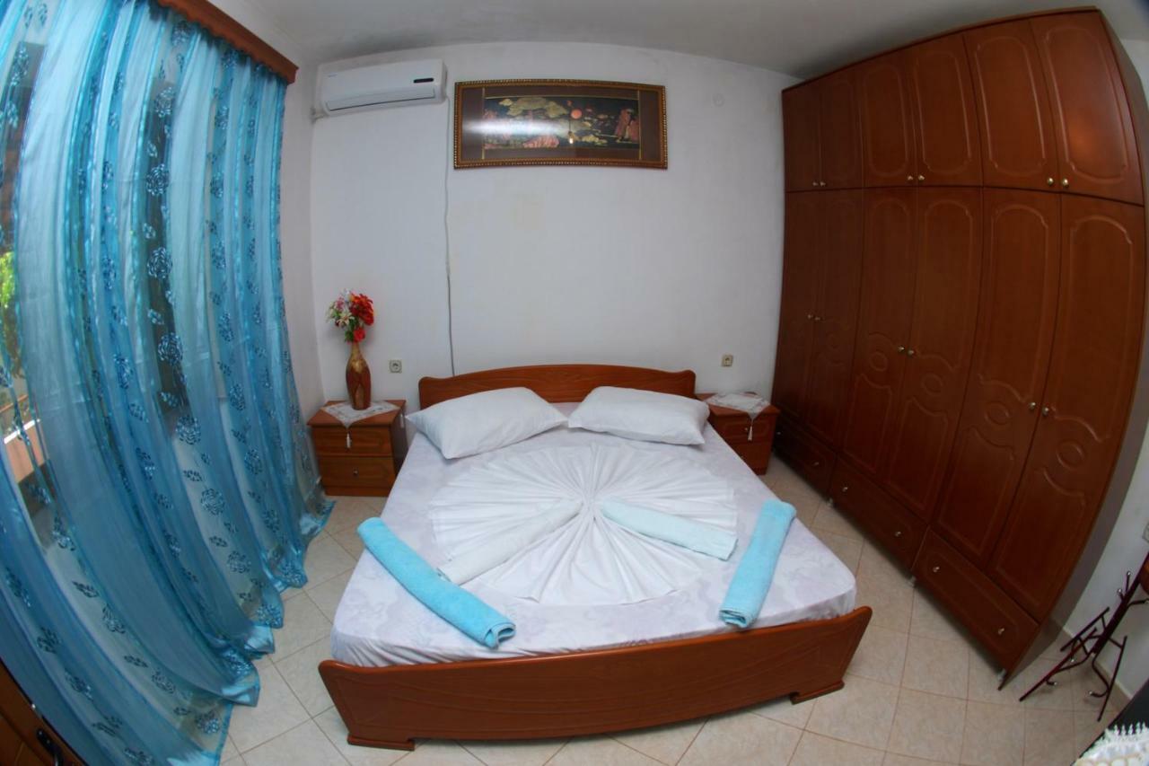 Vila Ronaldo Apartment Ксамил Екстериор снимка